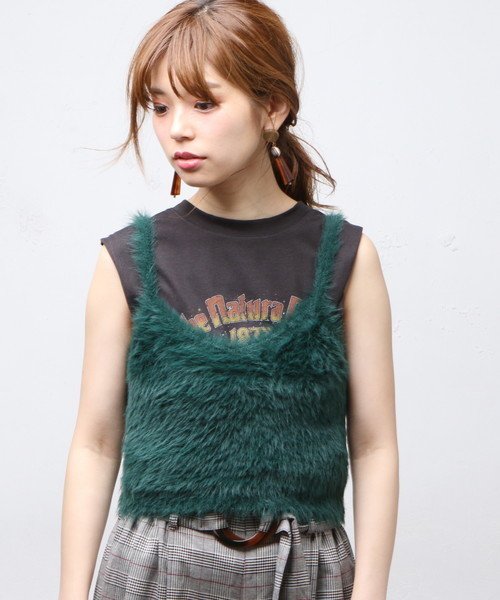 natural couture（ナチュラルクチュール）の「モンスターシャギービスチェ（ニット/セーター・レディース・アイボリー/ブラック/グリーン/プラム・FREE）」の5枚目の写真