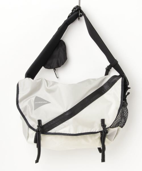 and wander(アンドワンダー)の「and wander/アンドワンダー 20L