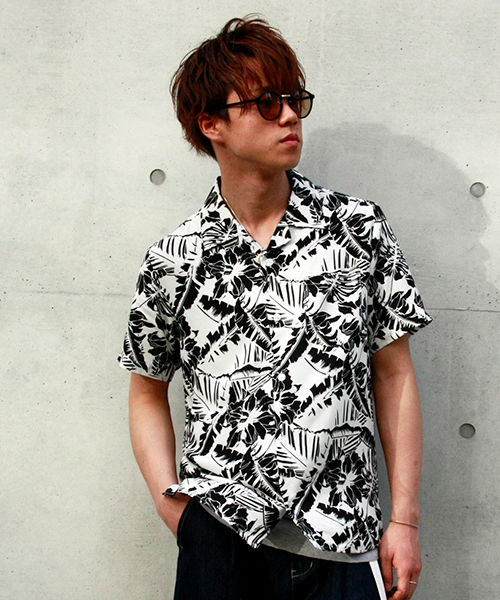 VENCEEXCHANGE（ヴァンスエクスチェンジ）の「WEB限定 トロピカル柄オープンカラーシャツ（シャツ/ブラウス・メンズ・ホワイト/ダークグレー・LARGE/MEDIUM）」の14枚目の写真