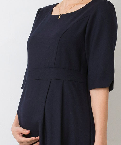 SweetMommy（スウィートマミー）の「メリノウール フォーマル マタニティワンピース [産前産後] [日本製]（マタニティウェア/グッズ・レディース・ブラック/ネイビー・LL/S/M/L）」の3枚目の写真