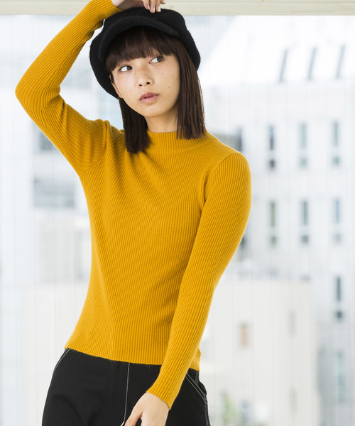 WEGO(ウィゴー)の「WEGO/リブハイネックニット(ニット/セーター・レディース・ブラック/ダークグリーン/ネイビー/ブラウン/オフホワイト/マスタード/杢グレー/ライトピンク/ワイン/ライトベージュ/ホワイト系その他5/ブラウン系その他5/イエロー系その他6/レッド系その他5/オレンジ/パープル/ライム・FREE)」の13枚目の写真