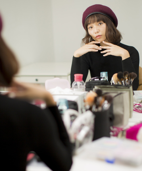 WEGO(ウィゴー)の「WEGO/リブハイネックニット(ニット/セーター・レディース・ブラック/ダークグリーン/ネイビー/ブラウン/オフホワイト/マスタード/杢グレー/ライトピンク/ワイン/ライトベージュ/ホワイト系その他5/ブラウン系その他5/イエロー系その他6/レッド系その他5/オレンジ/パープル/ライム・FREE)」の19枚目の写真