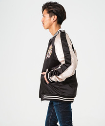 GOSTAR DE FUGA（ゴスタール ジフーガ）の「限定スカジャン