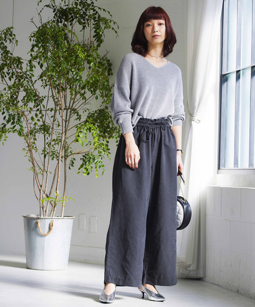 WEGO（ウィゴー）の「WEGO/ピーチサテンワイドパンツ（その他パンツ・レディース・ライトピンク/ブラック/サックスブルー/キャメル・MEDIUM/LARGE/SMALL）」の7枚目の写真