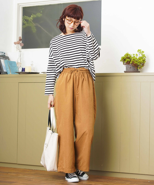 WEGO（ウィゴー）の「WEGO/ピーチサテンワイドパンツ（その他パンツ・レディース・ライトピンク/ブラック/サックスブルー/キャメル・MEDIUM/LARGE/SMALL）」の16枚目の写真