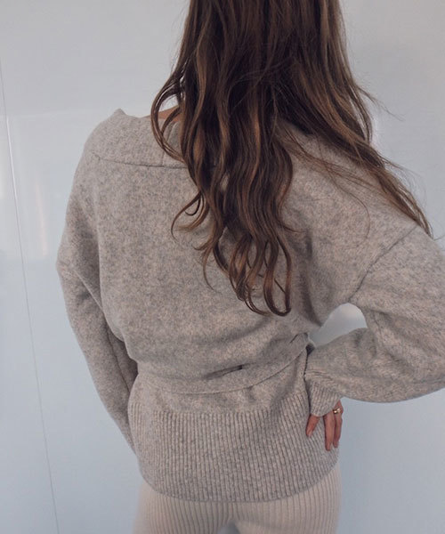 TRUNC（トランクエイティーエイト）の「Waist Cord  Design Cardigan（カーディガン/ボレロ・レディース・ベージュ/その他・FREE）」の7枚目の写真