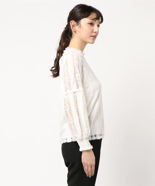 KOBE LETTUCE（コウベレタス）の「袖コンシャスハイネックレースブラウス（シャツ/ブラウス・レディース・ブラック/オフホワイト・FREE）」の6枚目の写真