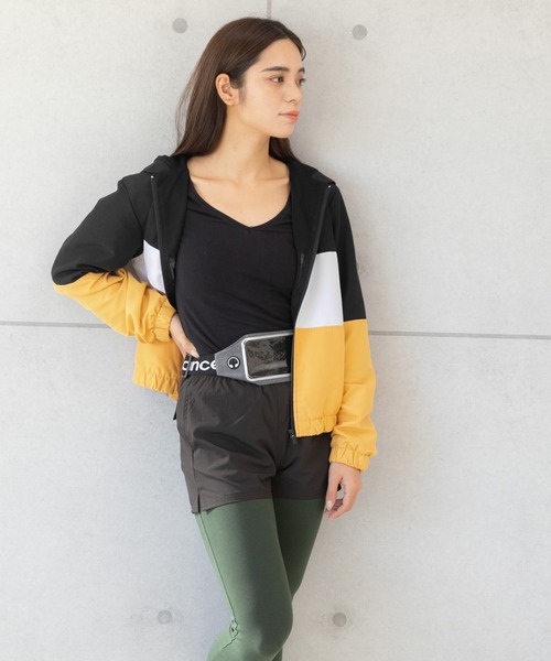 NEW BALANCE（ニューバランス）の「new balance [ランニングポーチ] スポーツ ランニング スマホポーチ ケース 小物入れ（スポーツグッズ・メンズ・ブラック/グレー/ピンク・MEDIUM/ONE SIZE）」の19枚目の写真