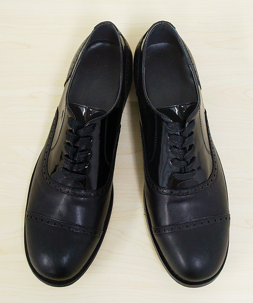 CIAOPANIC（チャオパニック）の「【1 to 10 people】DRESS SHOES(ドレスシューズ)（スニーカー・メンズ・ブラック/ダークブラウン・27.0cm/26.0cm）」の2枚目の写真