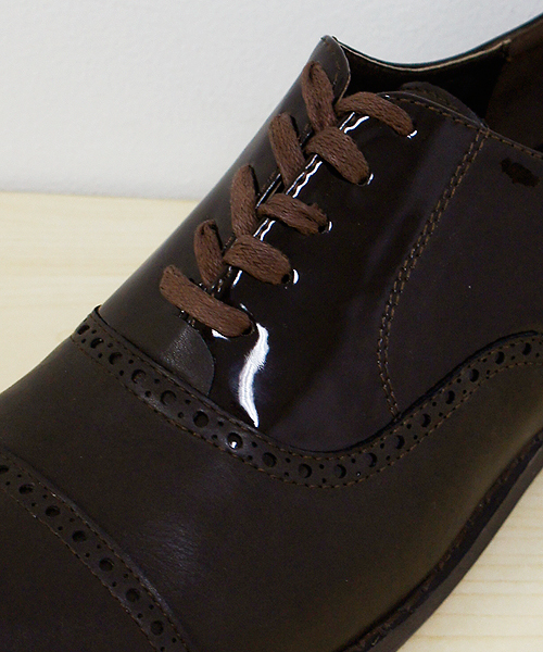 CIAOPANIC（チャオパニック）の「【1 to 10 people】DRESS SHOES(ドレスシューズ)（スニーカー・メンズ・ブラック/ダークブラウン・27.0cm/26.0cm）」の8枚目の写真