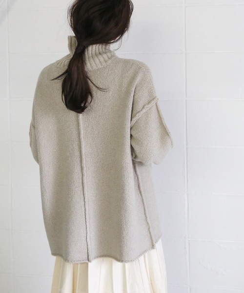 select MOCA(セレクトモカ)の「リンキングオーバーサイズタートルニット(ニット/セーター・レディース・アッシュグレー/ブラック/ブラウン/アイボリー/ダークブルー・FREE)」の12枚目の写真