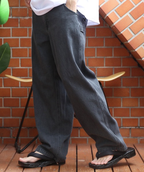 ８(eight)（エイト）の「デニムペインターパンツ（デニムパンツ・メンズ・ブラック/インディゴブルー/ブルー/オフホワイト/その他1/その他2/グリーン/ブラック系その他/オレンジ/パープル/レッド/ホワイト系その他/ブラック系その他2/ブラック系その他3/ライトインディゴブルー/ブラック系その他4/ライトグレー/ネイビー/ブルー系その他/チャコール/ベージュ/ブラック系その他5/サックスブルー/オリーブ・MEDIUM/LARGE/X-LARGE）」の5枚目の写真