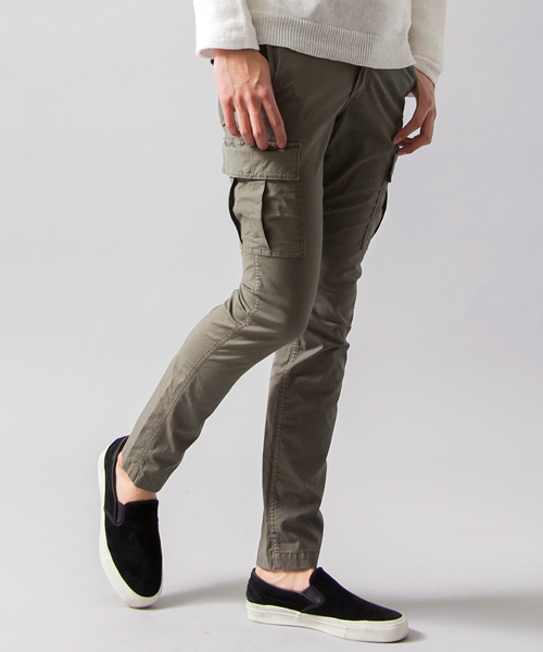 BEAUTY&YOUTH UNITED ARROWS（ビューティーアンドユースユナイテッドアローズ）の「by オーバーダイ サテン 6ポケット パンツ◆（カーゴパンツ・メンズ・ブラック/オリーブ・X-LARGE/SMALL/MEDIUM/LARGE）」の4枚目の写真
