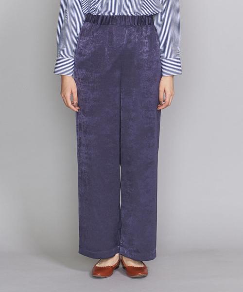 BEAUTY&YOUTH UNITED ARROWS（ビューティーアンドユースユナイテッドアローズ）の「BY スウェードライクサテンワイドパンツо（その他パンツ・レディース・ネイビー/その他1/オリーブ・SMALL/MEDIUM）」の4枚目の写真