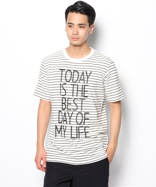 WEGO（ウィゴー）の「WEGO/メッセージロングカットソー（Tシャツ/カットソー・メンズ・ホワイト/ホワイト系その他・MEDIUM/LARGE）」の2枚目の写真