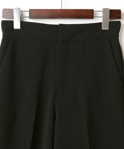 martinique(マルティニーク)の「martinique/テーパードパンツ(その他パンツ・レディース・ネイビー/ブラック・1/2)」の4枚目の写真