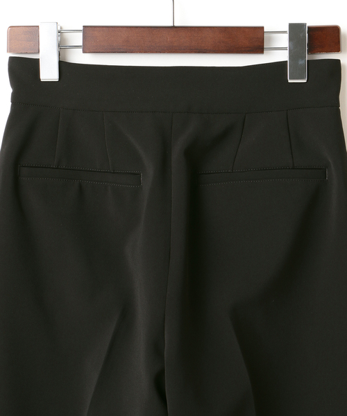 martinique(マルティニーク)の「martinique/テーパードパンツ(その他パンツ・レディース・ネイビー/ブラック・1/2)」の5枚目の写真