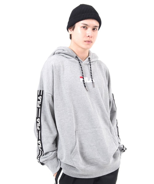 FILA(フィラ)の「【FILA/フィラ】WEB限定 別注 ビックシルエット ロゴテープ スウェット プルパーカー(パーカー・メンズ・ブラック/ホワイト/杢グレー・M/L/LL/5L/3L/4L)」の15枚目の写真