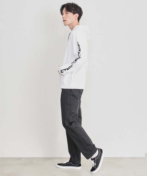 FILA(フィラ)の「【FILA/フィラ】WEB限定 別注 ビックシルエット ロゴテープ スウェット プルパーカー(パーカー・メンズ・ブラック/ホワイト/杢グレー・M/L/LL/5L/3L/4L)」の21枚目の写真