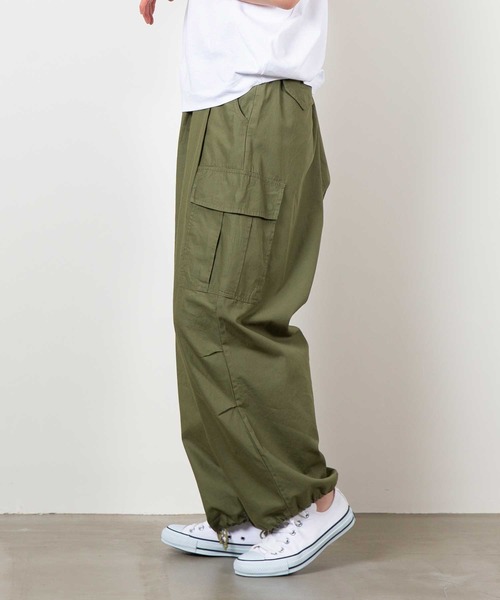 OMNES(オムネス)の「タックワイドカーゴパンツ(カーゴパンツ・レディース・カーキ・MEDIUM/LARGE)」の2枚目の写真