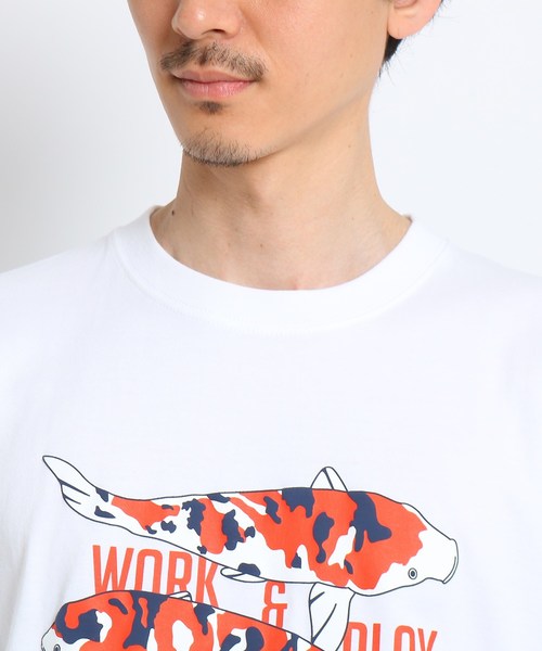 TAKEO KIKUCHI(タケオキクチ)の「2020錦鯉 Tシャツ(Tシャツ/カットソー・メンズ・レッド系1/ホワイト・03/01/02)」の7枚目の写真