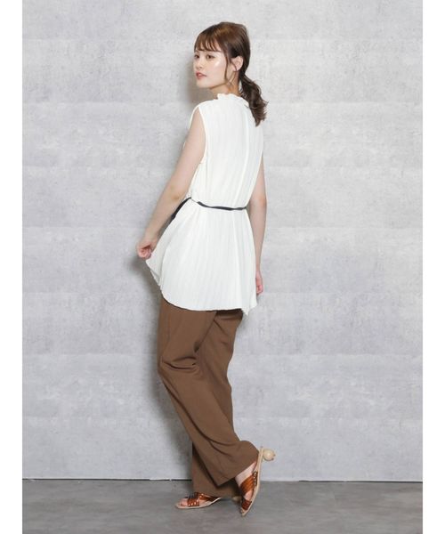 dazzlin（ダズリン）の「スタンドフリルカラーブラウス（シャツ/ブラウス・レディース・オフホワイト/ブラック/ピンク・FREE）」の5枚目の写真