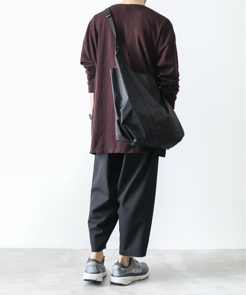 KAZUYUKI KUMAGAI ATTACHMENT（カズユキクマガイアタッチメント）の「30/1無撚糸×30/1MVSリバー天竺 クルーネックL/S（Tシャツ/カットソー・メンズ・ブラウン/ホワイト/ボルドー/ライトピンク/ライトパープル/オフホワイト/ブラック・2/3/1）」の17枚目の写真