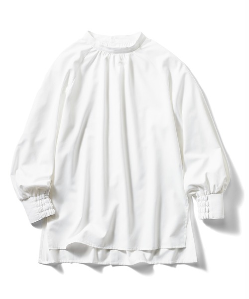 IEDIT(イディット)の「IEDIT UVカット&防汚加工 クレバー素材のしなやかドレスシャツ〈ギャザー〉(シャツ/ブラウス・レディース・ホワイト系その他・SMALL/MEDIUM/LARGE/X-LARGE/XX-LARGE)」の5枚目の写真