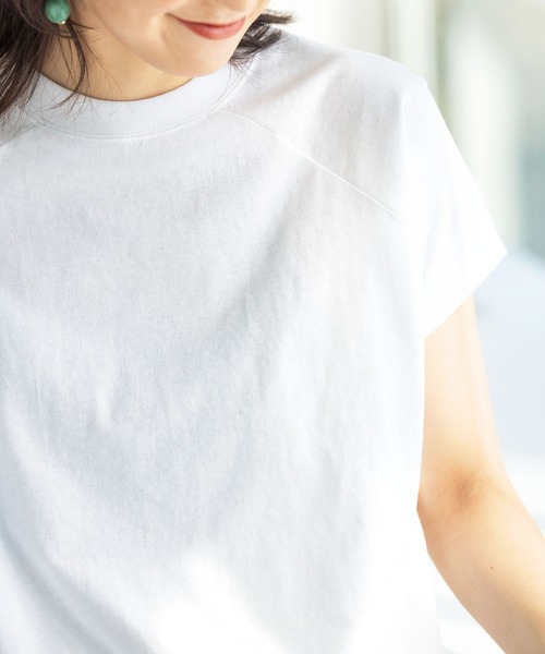 GeeRA（ジーラ）の「綿100％プチハイネックラグランＴシャツ（Tシャツ/カットソー・レディース・オフホワイト/ベージュ/ブラック/モカ・X-LARGE/MEDIUM/LARGE/XX-LARGE/SMALL）」の11枚目の写真