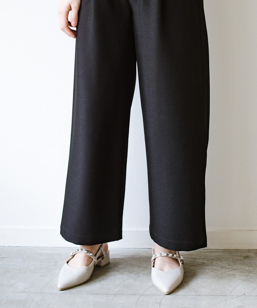 haco!（ハコ）の「シンプルコーデもパパッと華やぐ！ツヤっとプラパールがおめかし気分を高めてくれるポインテッドパンプス（パンプス・レディース・ライトグレー/ブラック・1/2/4/6/3/5）」の15枚目の写真