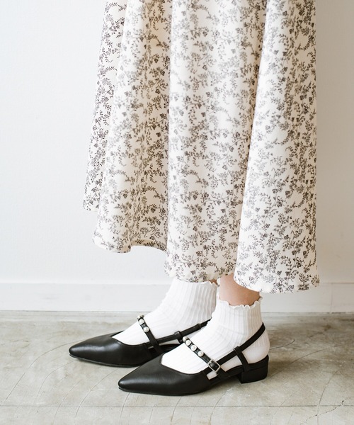 haco!（ハコ）の「シンプルコーデもパパッと華やぐ！ツヤっとプラパールがおめかし気分を高めてくれるポインテッドパンプス（パンプス・レディース・ライトグレー/ブラック・1/2/4/6/3/5）」の16枚目の写真