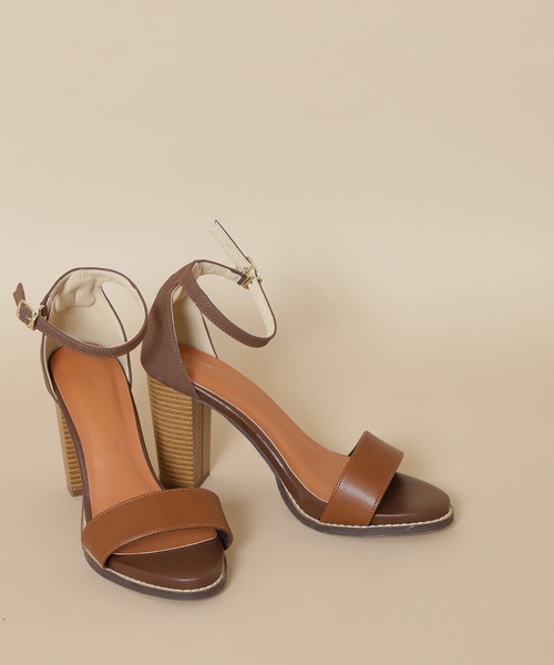 N.(N. Natural Beauty Basic)(エヌエヌナチュラルビューティーベーシック)の「ヒールカップサンダル(パンプス・レディース・ブラック/ホワイト/ブラウン・LARGE/MEDIUM/SMALL)」の7枚目の写真