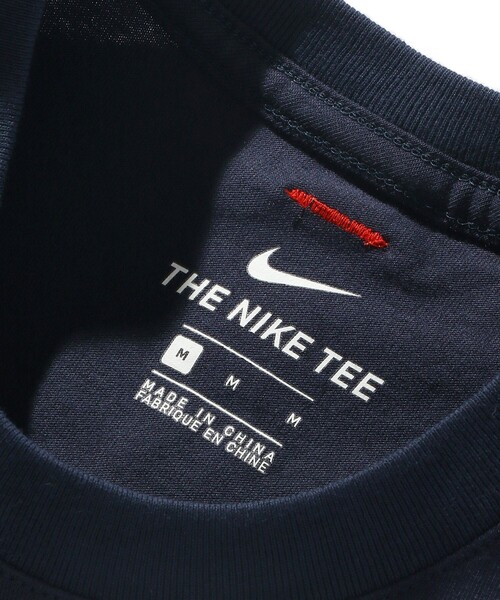 NIKE（ナイキ）の「WEB限定 NIKE/ナイキ NSW WWSS バックプリントTシャツ/DA8860-104/400（Tシャツ/カットソー・メンズ・ホワイト/レッド・SMALL/MEDIUM/LARGE/X-LARGE/XX-LARGE/X-SMALL/ONE SIZE）」の7枚目の写真