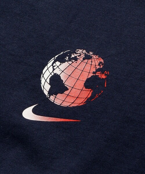 NIKE（ナイキ）の「WEB限定 NIKE/ナイキ NSW WWSS バックプリントTシャツ/DA8860-104/400（Tシャツ/カットソー・メンズ・ホワイト/レッド・SMALL/MEDIUM/LARGE/X-LARGE/XX-LARGE/X-SMALL/ONE SIZE）」の8枚目の写真