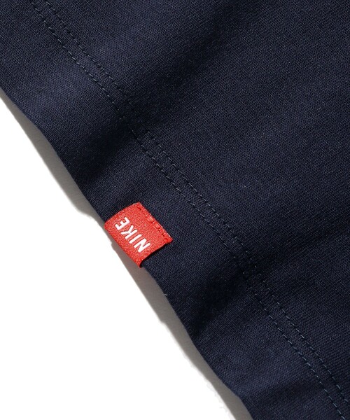 NIKE（ナイキ）の「WEB限定 NIKE/ナイキ NSW WWSS バックプリントTシャツ/DA8860-104/400（Tシャツ/カットソー・メンズ・ホワイト/レッド・SMALL/MEDIUM/LARGE/X-LARGE/XX-LARGE/X-SMALL/ONE SIZE）」の9枚目の写真