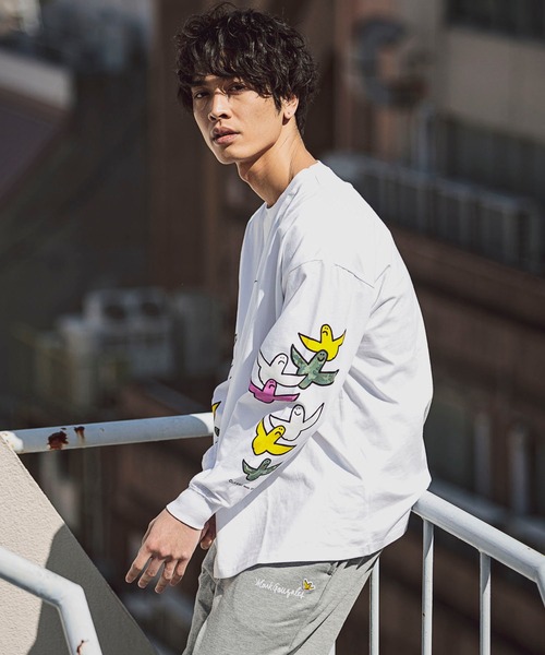 Mark Gonzales（マーク・ゴンザレス）の「Mark Gonzales(マーク ゴンザレス)エンジェルプリントロングスリーブカットソー×2type（Tシャツ/カットソー・メンズ・ホワイト系2/ブラック系1/ブラック系2/ホワイト系1・XL/L/M）」の21枚目の写真