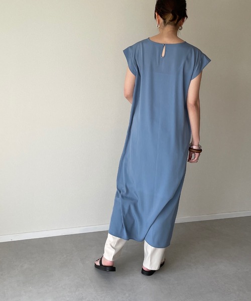 y/m by misato（イムバイミサト）の「楊柳ワンピース（ワンピース・レディース・アイボリー/ダークブルー・FREE）」の3枚目の写真