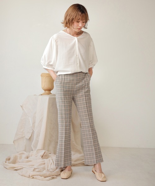 Bab(バブ)の「【WEB限定】フレアチェックパンツ(その他パンツ・レディース・クリーム/ブラック・38)」の3枚目の写真