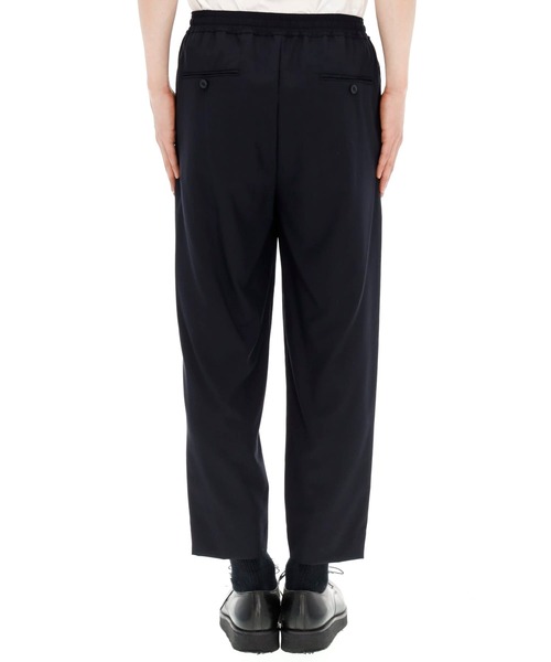 yoshiokubo（ヨシオクボ）の「yoshiokubo “KUROKO”タックパンツ（その他パンツ・メンズ・ネイビー・1/3/2）」の3枚目の写真