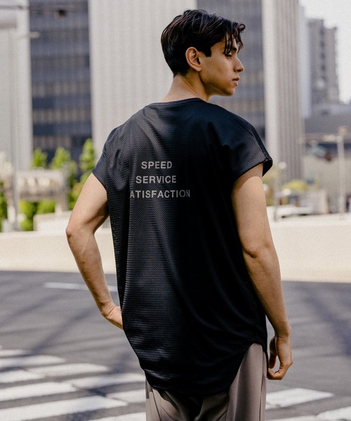 GLOBAL WORK（グローバルワーク）の「【スポーツライン】リバーシブルノースリーブプルオーバー/939011（Tシャツ/カットソー・メンズ・ホワイト/ブラック・MEDIUM/LARGE）」の2枚目の写真