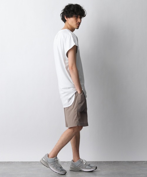 GLOBAL WORK（グローバルワーク）の「【スポーツライン】リバーシブルノースリーブプルオーバー/939011（Tシャツ/カットソー・メンズ・ホワイト/ブラック・MEDIUM/LARGE）」の4枚目の写真