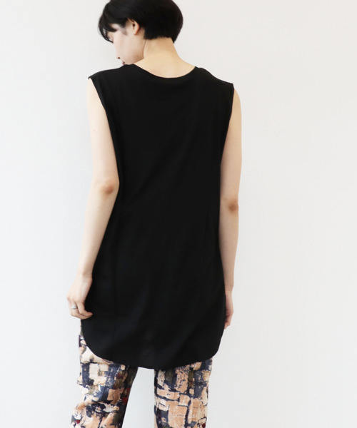 Three Four Time（ｽﾘｰﾌｫｰﾀｲﾑ）の「【吸水・速乾・汗シミ防止】ノースリーブロングプルオーバー（Tシャツ/カットソー・レディース・ブラック/アイボリー・FREE）」の6枚目の写真