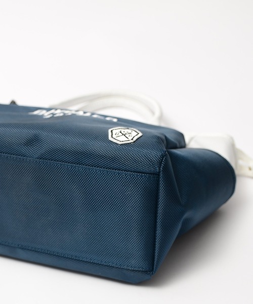 DIVINER GOLF（ディバイナー ゴルフ）の「【DIVINER GOLF】ゴルフウェアブランドバイカラーロゴ刺繍カートバッグ（ゴルフグッズ・メンズ・ホワイト×ネイビー/ブルー系その他・FREE）」の5枚目の写真