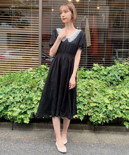titty＆Co. PETIT（ティティアンドコープティ）の「【titty&Co.PETIT】レースカラーミディワンピース（ワンピース・レディース・ブラック・SMALL/MEDIUM）」の2枚目の写真