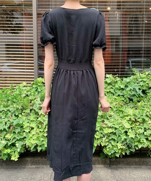 titty＆Co. PETIT（ティティアンドコープティ）の「【titty&Co.PETIT】レースカラーミディワンピース（ワンピース・レディース・ブラック・SMALL/MEDIUM）」の7枚目の写真