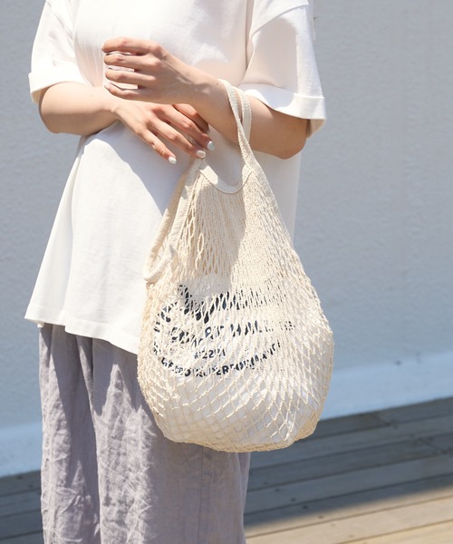 PUAL CE CIN（ピュアルセシン）の「巾着付き編みBAG（ハンドバッグ・レディース・ホワイト/ブラック/ナチュラル/ブルー・FREE）」の3枚目の写真