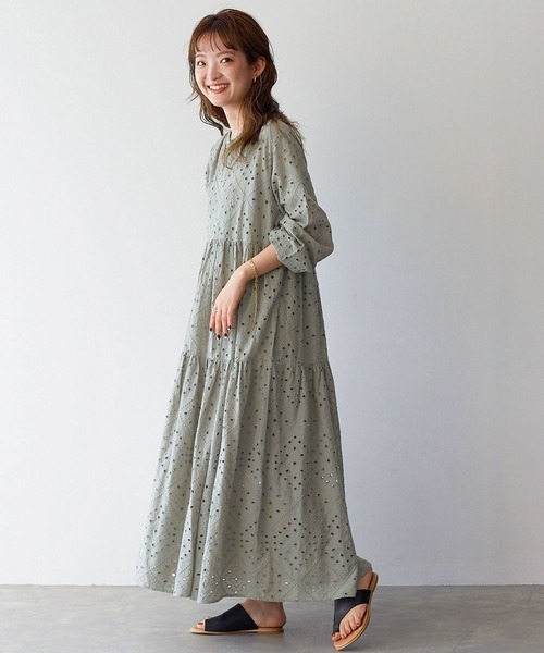 SLOBE IENA スローブイエナ　マキシ丈　ワンピース　ティアード　刺繍　黒 SLOBE IENA スローブイエナ マキシ丈 ワンピース ティアード