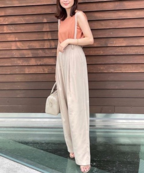 anuans（アニュアンス）の「サスペンダー付きタックワイドパンツ（スラックス・レディース・ピンクベージュ/ベージュ/ブラック・SMALL/MEDIUM）」の6枚目の写真