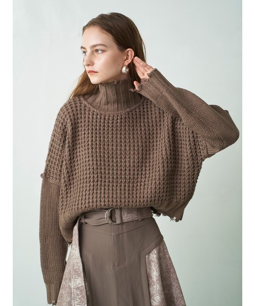 ENVYM（アンビー）の「クラッシュ２Ｗａｙニット（ニット/セーター・レディース・ホワイト/ブラック/モカ・FREE）」の9枚目の写真