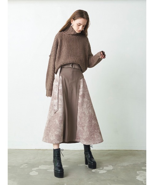 ENVYM（アンビー）の「クラッシュ２Ｗａｙニット（ニット/セーター・レディース・ホワイト/ブラック/モカ・FREE）」の8枚目の写真